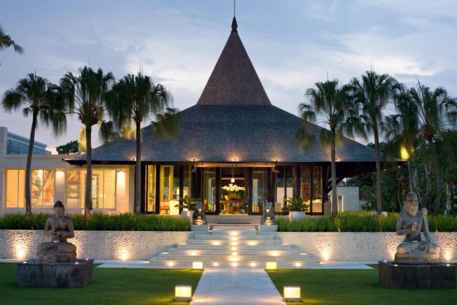 The Royal Santrian Luxury Beach Villas